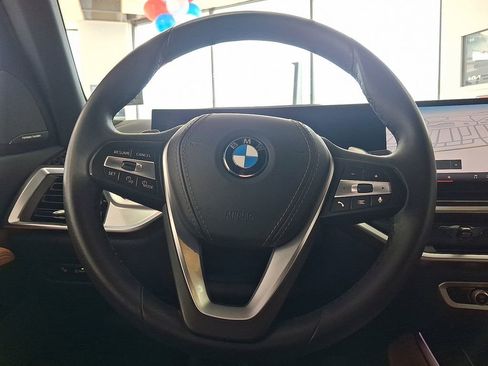 Used 2026 BMW X5 xDrive40i AWD/4WD image 7