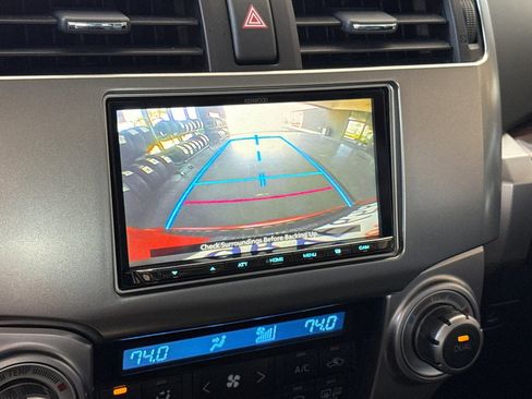 Used 2014 Toyota 4Runner Limited AWD/4WD image 19