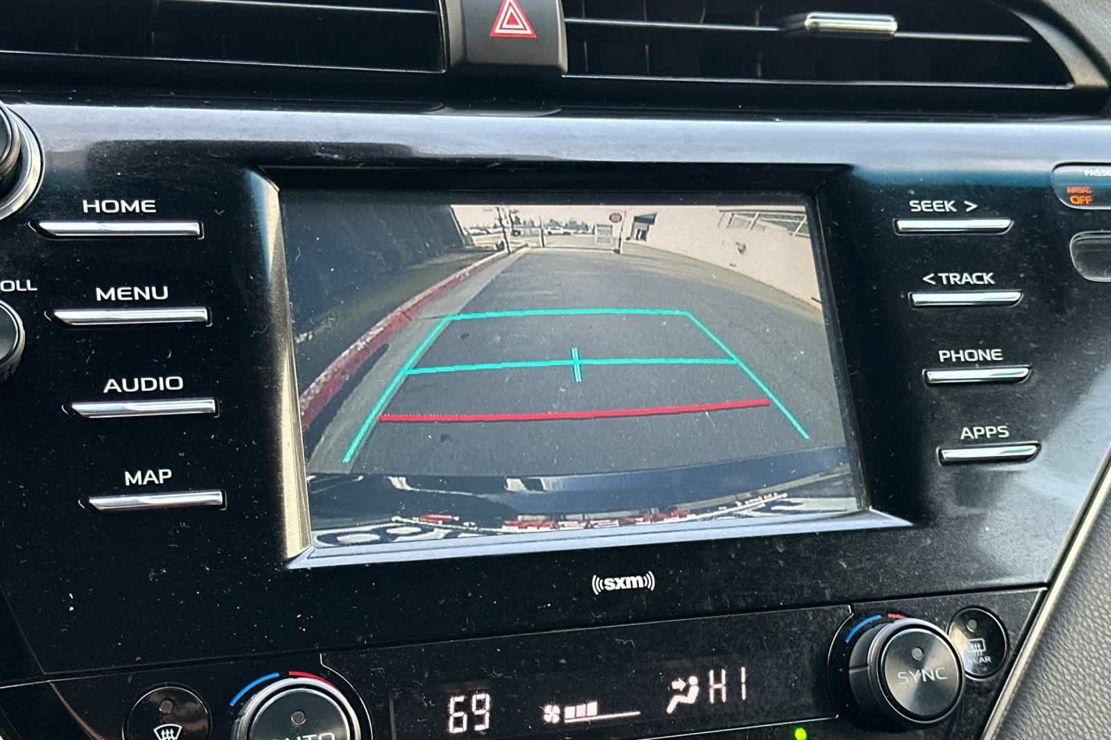 Used 2020 Toyota Camry SE FWD image 20