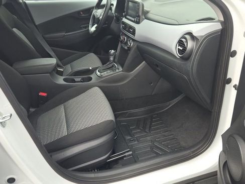 Used 2020 Hyundai Kona SEL Plus image 9