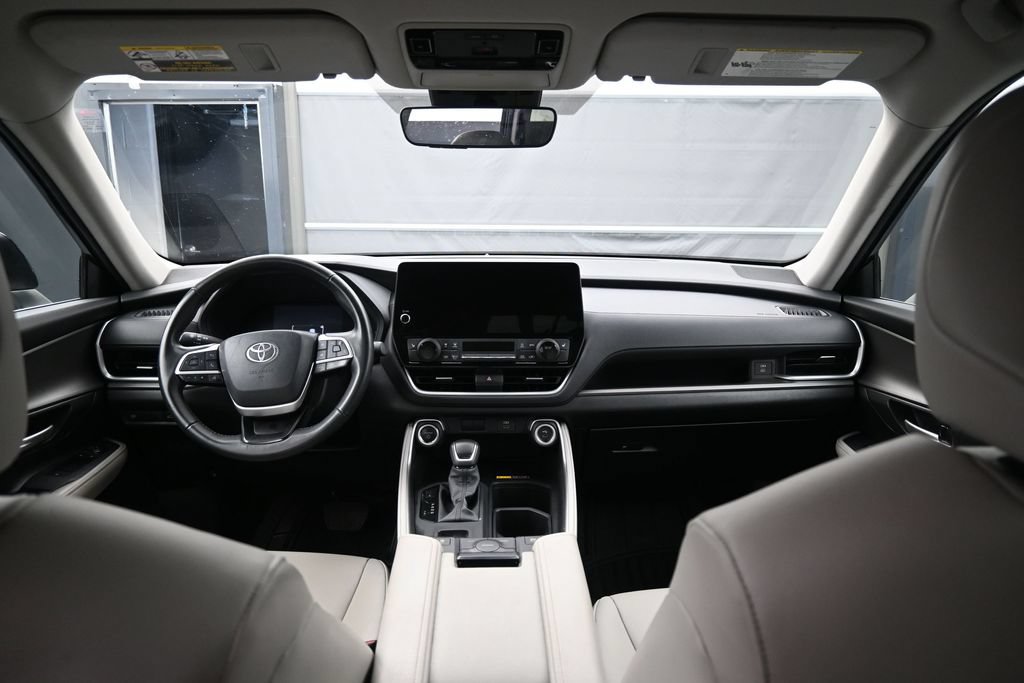 Used 2026 Toyota Grand Highlander XLE FWD image 21