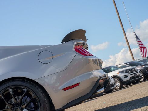 Certified 2020 Ford Mustang Premium RWD image 6