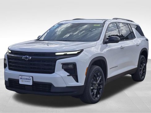 New 2026 Chevrolet Traverse LT w/ Midnight/Sport Edition FWD image 3