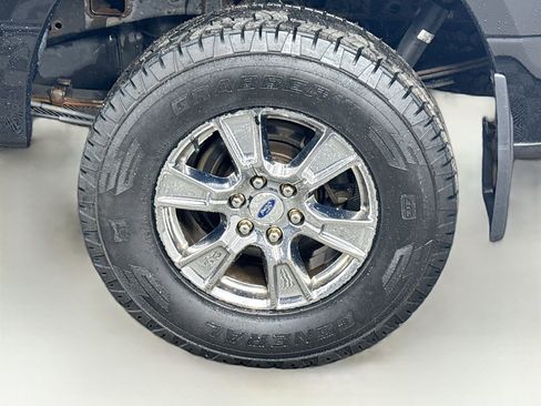 Used 2016 Ford F150 XLT w/ Equipment Group 301A Mid AWD/4WD image 9