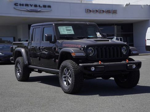 New 2026 Jeep Gladiator Mojave w/ Steel Bumper Group AWD/4WD image 2