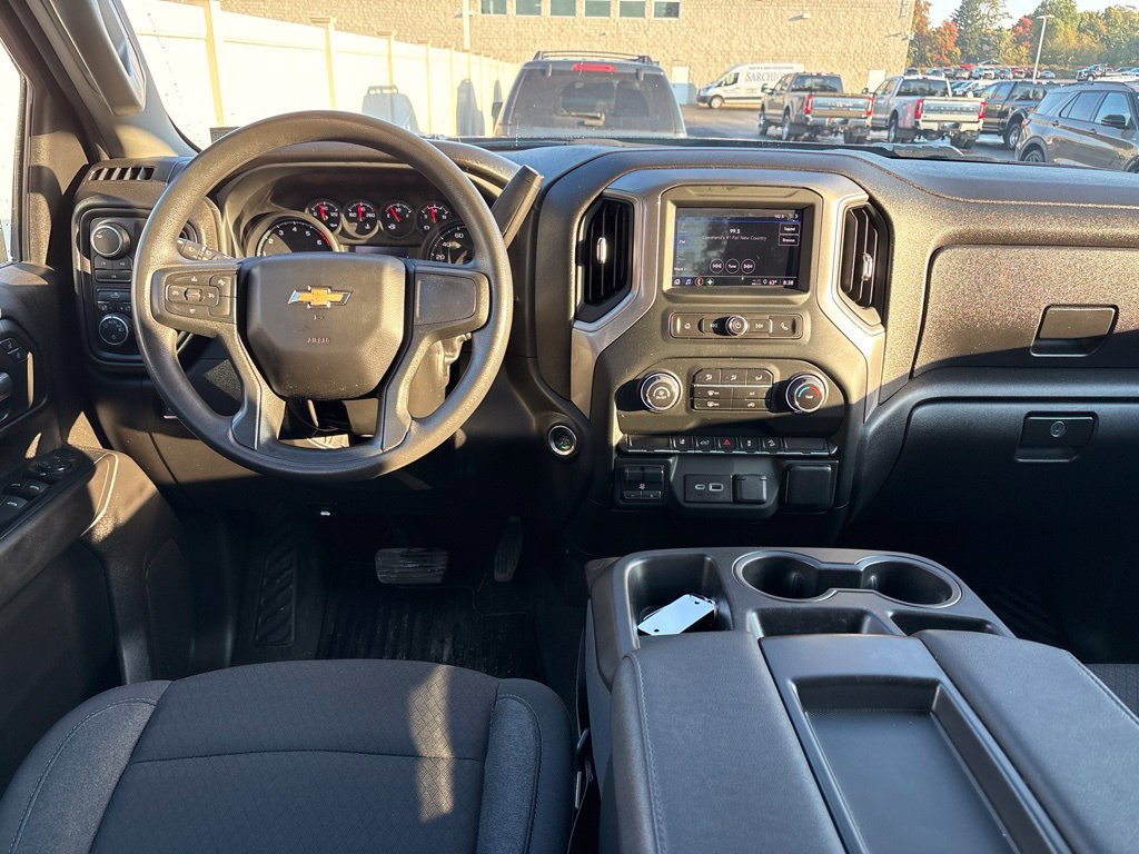 Used 2024 Chevrolet Silverado 2500 Custom w/ Custom Convenience Package AWD/4WD image 9