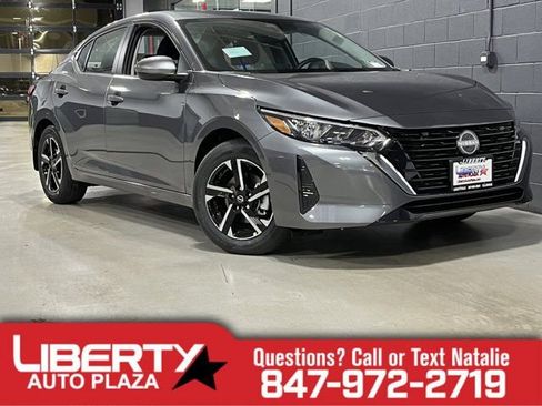 Used 2025 Nissan Sentra SV FWD image 1