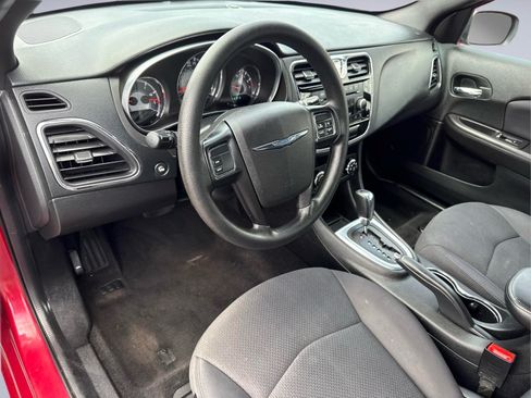 Used 2013 Chrysler 200 LX FWD image 13