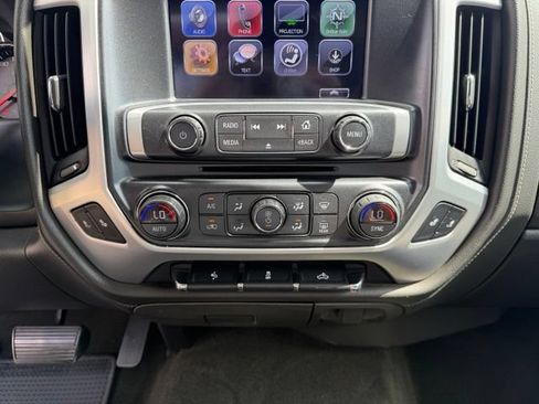 Used 2017 GMC Sierra 1500 SLT w/ SLT Premium Package AWD/4WD image 18