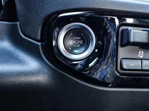 Used 2024 Chevrolet Silverado 1500 High Country w/ Technology Package image 25