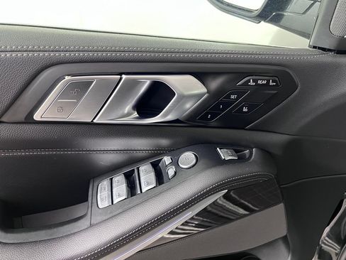 Used 2020 BMW X7 xDrive40i w/ M Sport Package AWD/4WD image 29