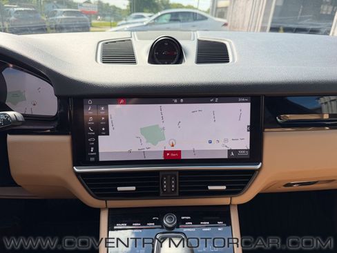 Used 2019 Porsche Cayenne AWD/4WD image 20