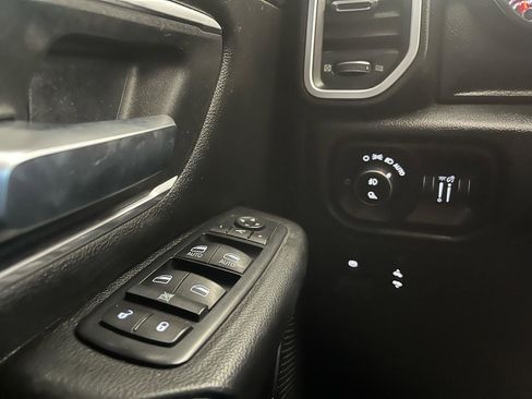 Used 2019 RAM 1500 Big Horn image 15