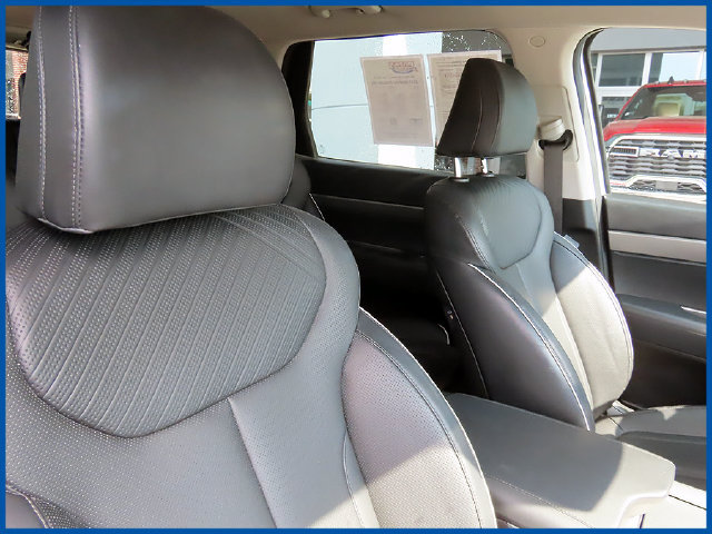 Used 2025 Hyundai Palisade SEL AWD/4WD image 9