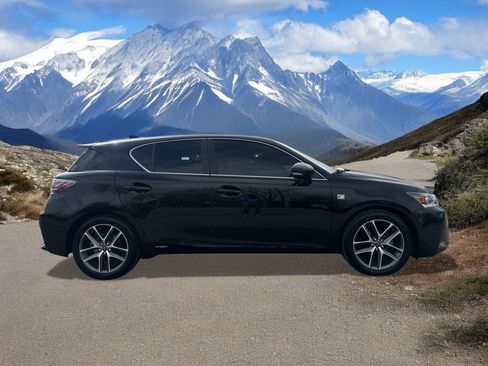 Used 2015 Lexus CT 200h w/ Navigation Package image 6