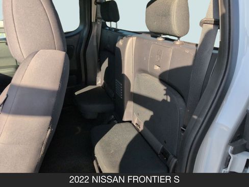 Certified 2022 Nissan Frontier S image 15