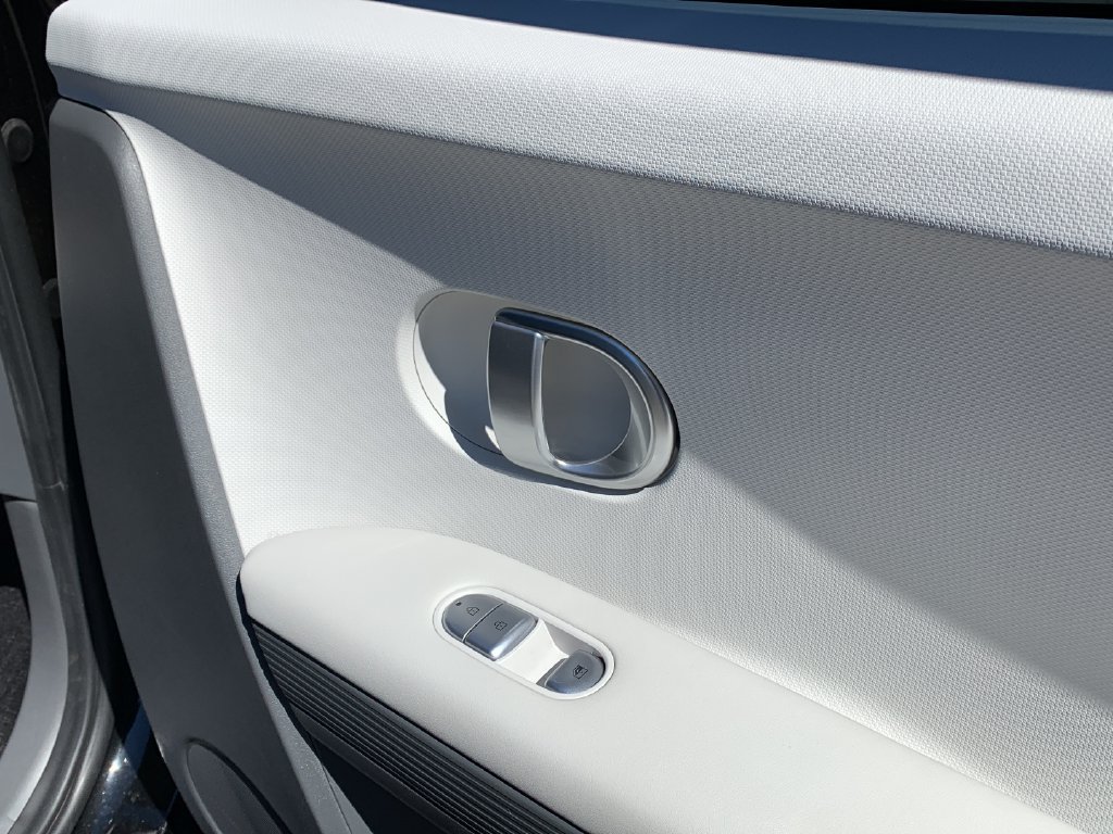 Certified 2024 Hyundai Ioniq 5 SEL RWD image 34
