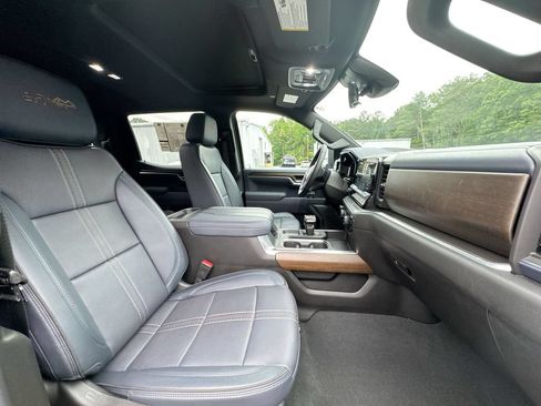 Used 2025 Chevrolet Silverado 1500 High Country w/ High Country Premium Package AWD/4WD image 31