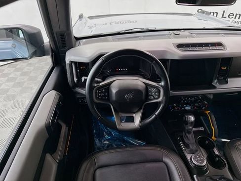 Used 2023 Ford Bronco Badlands image 22