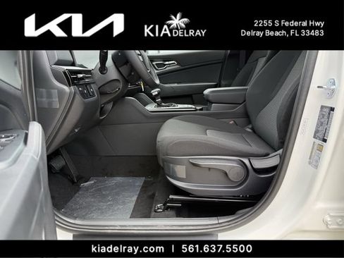 New 2026 Kia Sportage LX FWD image 15