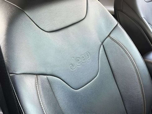 Used 2022 Jeep Compass Limited AWD/4WD image 30