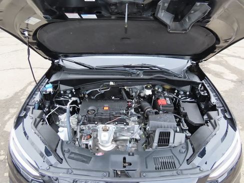 Used 2024 Honda HR-V Sport image 11