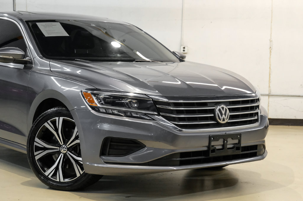 Used 2022 Volkswagen Passat 2.0T SE FWD image 9
