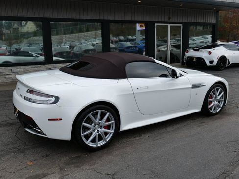 Used 2015 Aston Martin V8 Vantage S RWD image 86