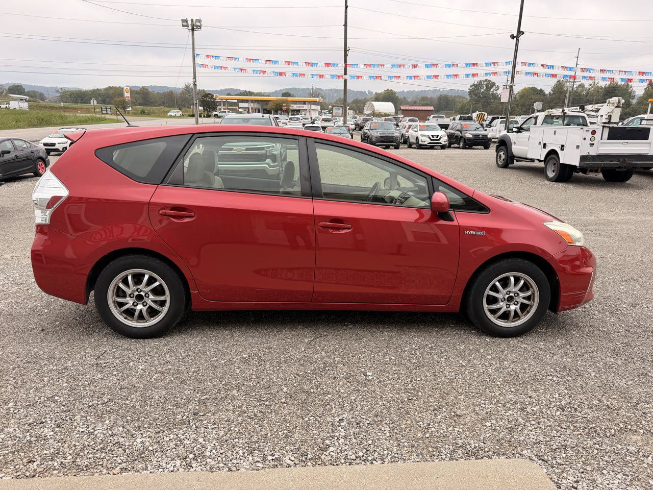 Used 2013 Toyota Prius V Three FWD image 2
