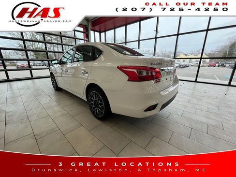 Used 2017 Nissan Sentra SV w/ Driver's Assist Package FWD image 3