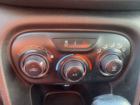 Used 2016 Dodge Dart SE w/ Convenience Group image 13