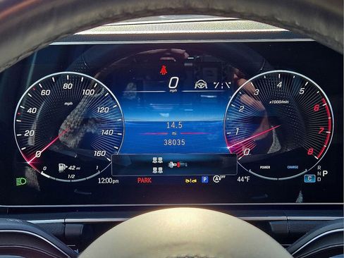 Used 2024 Mercedes-Benz GLS 450 4MATIC w/ Pinnacle Trim Package image 26