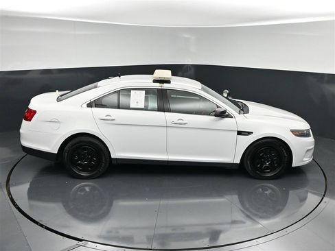 Used 2015 Ford Taurus Police Interceptor AWD image 21