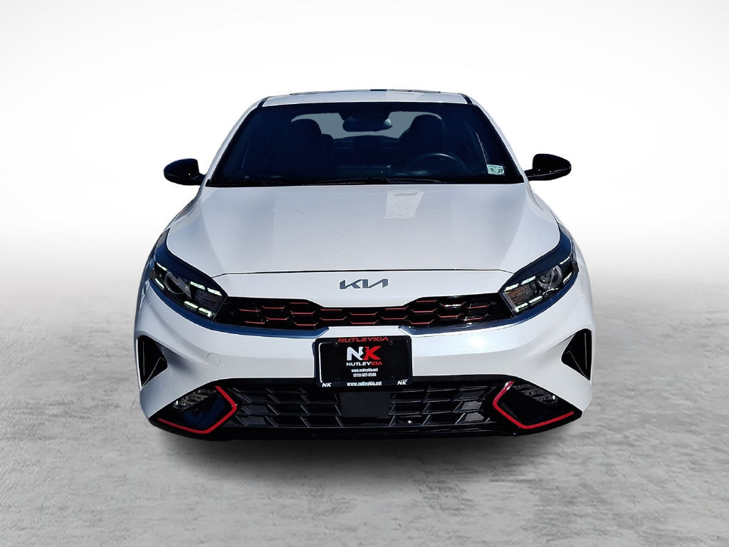 Used 2023 Kia Forte GT-Line w/ GT-Line Premium Package FWD image 2