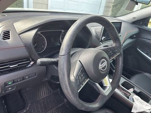 Used 2024 Nissan Sentra SR w/ SR Premium Package image 12