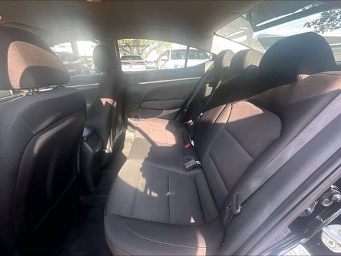 Used 2020 Hyundai Elantra SE w/ Cargo Package (C1) FWD image 21