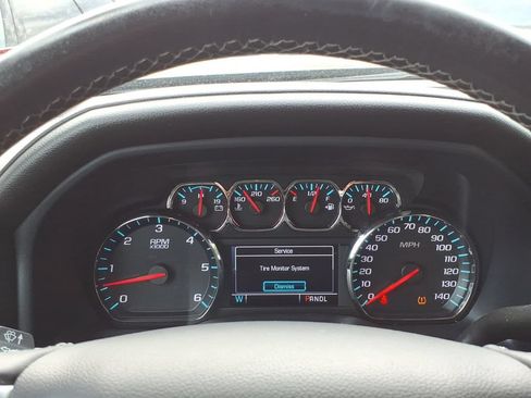 Used 2017 GMC Sierra 1500 SLE w/ SLE Value Package AWD/4WD image 16