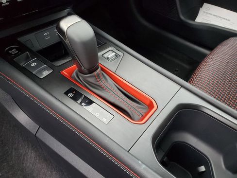 New 2026 Nissan Kicks SR FWD image 28