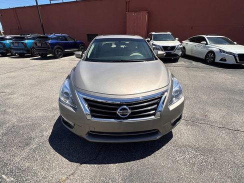 Used 2013 Nissan Altima 2.5 SL w/ 2.5 Moonroof Pkg FWD image 9