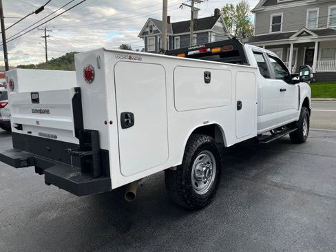 Used 2024 Ford F350 XL AWD/4WD image 8