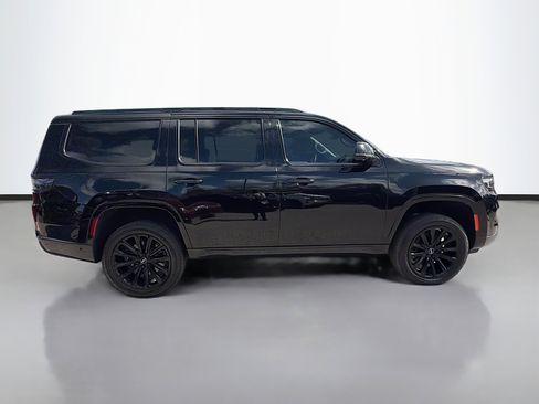 Used 2022 Jeep Grand Wagoneer Series I w/ Flexible Seating Group image 3