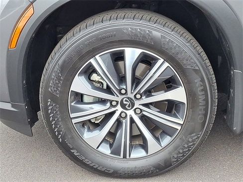 Used 2025 INFINITI QX60 Pure image 8