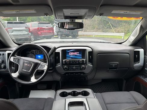 Used 2019 GMC Sierra 1500 SLE w/ SLE Value Package AWD/4WD image 17