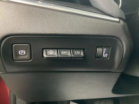 Used 2024 Buick Enclave Premium FWD image 18