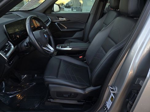 Used 2025 BMW X1 xDrive28i image 16