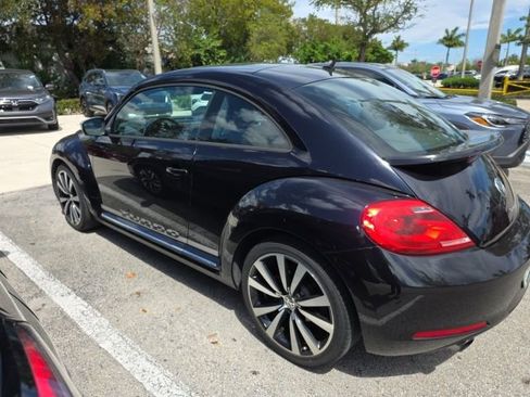Used 2012 Volkswagen Beetle Turbo image 4