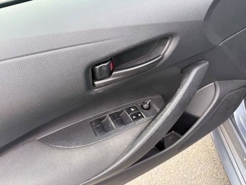 Used 2023 Toyota Corolla LE image 13