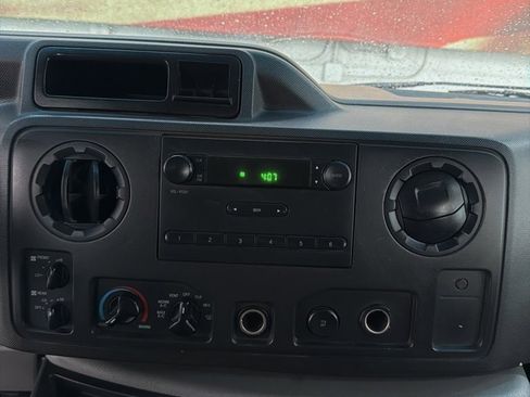 Used 2011 Ford E-350 and Econoline 350 XL w/ PWR Windows & Locks Group image 25