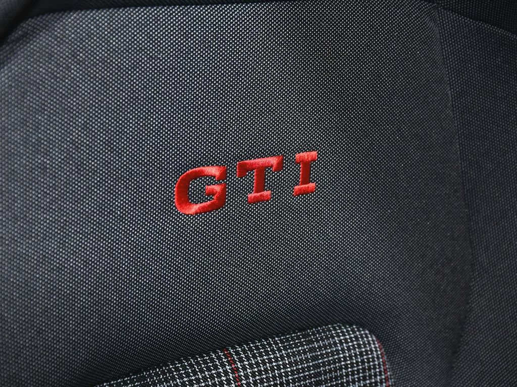 Used 2023 Volkswagen GTI 40th Anniversary Edition FWD image 47