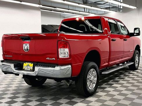 Used 2024 RAM 2500 Big Horn w/ Bed Utility Group image 11